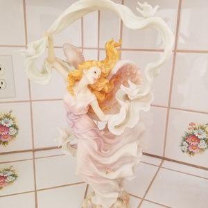 16 inch Seraphim Classics Angel "Cherish The Day"